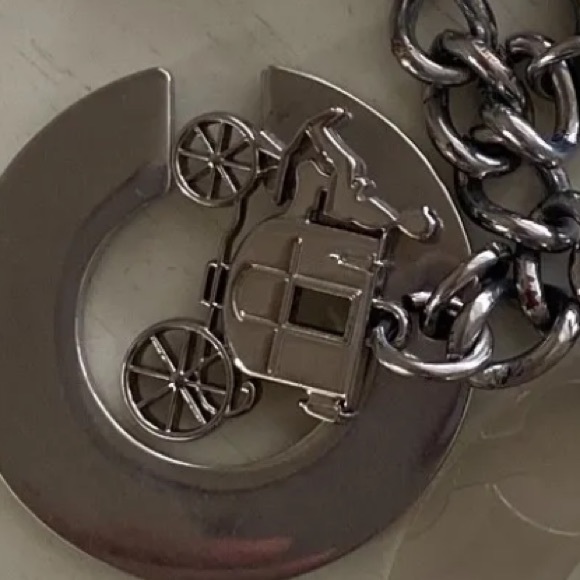 Coach EUC Rare Horse And Carriage Large C's Signature Keychain Fob Bag Charm - Picture 6 of 10